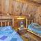 Rustic Madison Treehouse Cabin with Game Room!