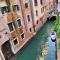 Luxury apartment near Rialto bridge