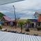 Komodo Indah Hotel and Hostel