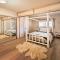 Chic Alpine Hideaway Hiking, Skiing and Exploring! - Running Springs