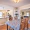Central Eugene House with Updated Interior and Yard!