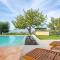 PODERE TORRICELLE 69B Pancole Gr, seaview infinity pool, jacuzzi, sauna, exclusive villa for 4 and independent extra suite for 2 in main villa with private ensuite bathroom, kitchenette, dining area for 6 with barbeque in exclusive private garden - Pancole
