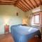 PODERE TORRICELLE 69B Pancole Gr, seaview infinity pool, jacuzzi, sauna, exclusive villa for 4 and independent extra suite for 2 in main villa with private ensuite bathroom, kitchenette, dining area for 6 with barbeque in exclusive private garden - Pancole