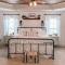 Charming 5 Bedroom spacious Home (sleeps 12-14) - Piedmont