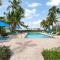 Perfectly Located in the Heart of Seven Mile Beach apts