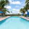Perfectly Located in the Heart of Seven Mile Beach apts
