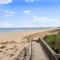Beachside Escape on The Esplanade