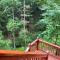 Alpenhaus Cabins Real Log Home in Helen Ga Mountains with hot tub and balconies - 索蒂纳科奇