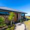 Ocean View Beachfront Apartment - Blenheim