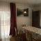 Ferienhaus am Fluss mit traumhafter Dachterrasse ,Garten und Grill