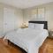 Stylish and Comfortable 1-BR in the Heart of Detroit