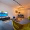 Bild FLAIR: stylisches Apartment - Netflix - BASF - Uni Mannheim