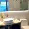 Apartamento en Sun Rise con Espectacular Vista al Mar y Playa Privada