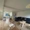 Familiewoning met jacuzzi nabij bij strand, 10 pers