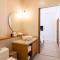 Alesea Baroro, La Union, Private Modern Villa with Pool, Jacuzzi, Beachfront View - Balio