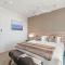Chic Central Penthouse & Spa by Staysouth