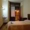 Hostal Paris