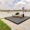 Spacious Houston Home with Private Yard and Fire Pit! - 休斯顿