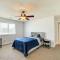 Spacious Houston Home with Private Yard and Fire Pit! - 休斯顿