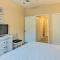 Bright St Simons Island Condo with Shared Pool! - Riverview