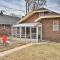 Omaha Vacation Rental about 4 Mi to Downtown