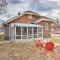 Omaha Vacation Rental about 4 Mi to Downtown