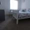 Merton rd serviced accommodation - Walton on the Hill