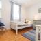 2 Chapel Place
