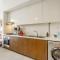 Luxury Studio with Pool View in Vibrant Community - Dubaj