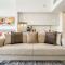 Luxury Studio with Pool View in Vibrant Community - Dubaj