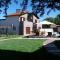 Lom Suites