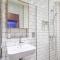 Walcot Apartment
