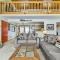 Fishing Haven Family Home on Indian Lake