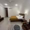 Morjim Sunset Guesthouse- Apartments with Kitchen & AC Rooms