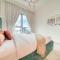Distinguished 2BR at Harbour Views Tower 1 by Deluxe Holiday Homes - 迪拜