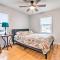 Pet-Friendly Uptown Normal Home Steps to ISU