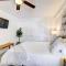 Tranquil Home with Pool - 14 Mi to Joshua Tree! - Yucca Valley
