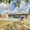 Screened Porch Waterfront Home in Deltona! - دلتونا