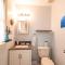 Blu-By-U by Oak Island Accommodations - أوك آيلاند