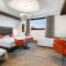 Bhotel