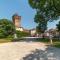 Amazing Apartment In Vicenza With Kitchen