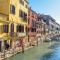 Scaleter - a fine luxury apartment in Palazzo with canal view