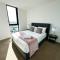 Deluxe 3 Bedroom Apartment in Southbank