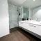 Deluxe 3 Bedroom Apartment in Southbank