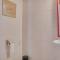 2 Bedroom Nice Home In Harpelunde