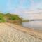 Beach House-Casita in Calatagan with pool ( for 6) - Calatagan