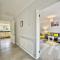 Stylish 3 Bed Chigwell Home with Free Parking - 齐格威尔