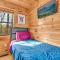 Enchanted Memories, Hot Tub, FREE Attraction tickets, Theater Room, WIFI!!!