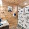 Enchanted Memories, Hot Tub, FREE Attraction tickets, Theater Room, WIFI!!!
