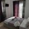 Marousi Rooms